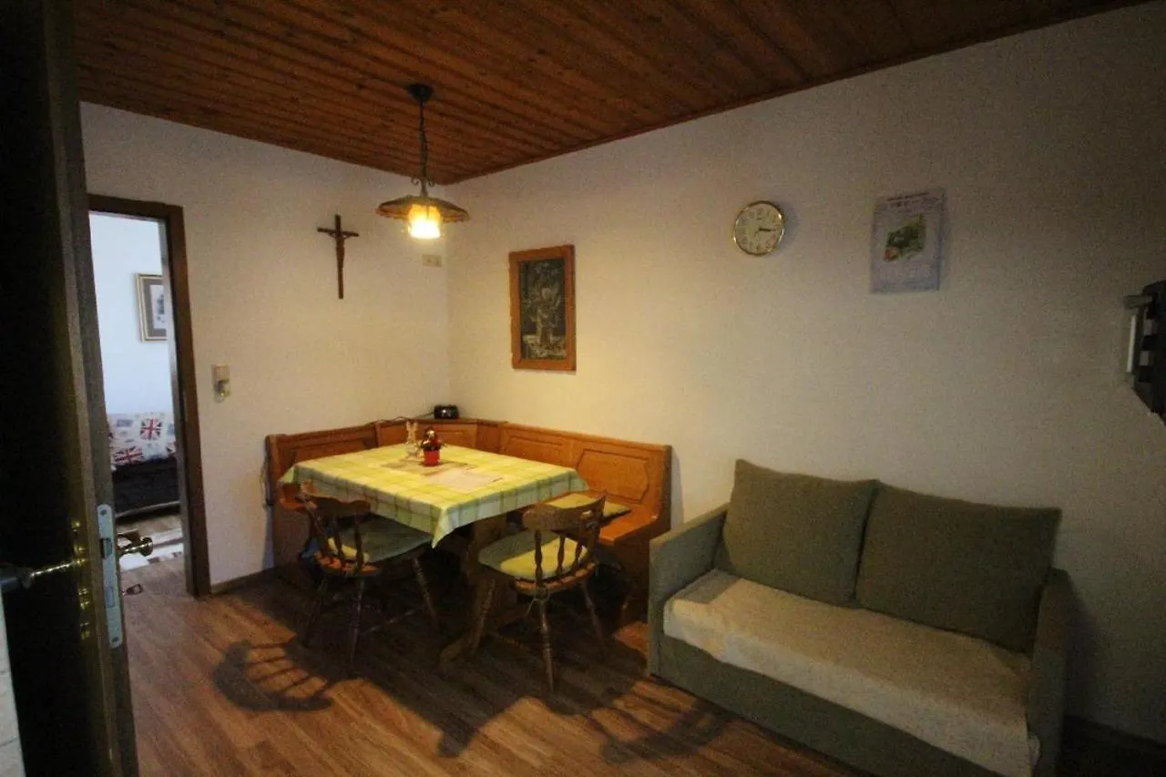 招待所 Gasthaus-Pension Hilmer Falkenfels