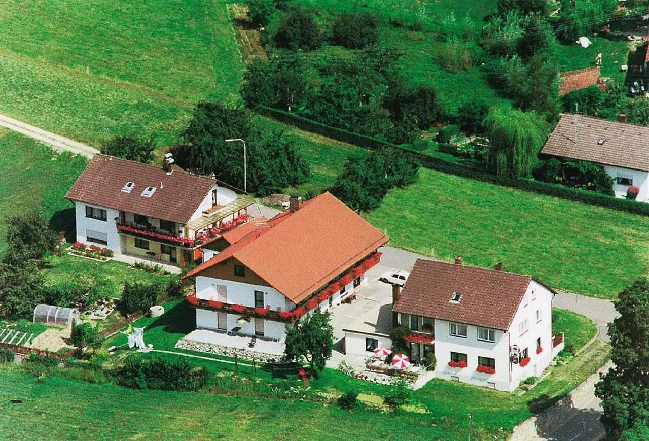 招待所 Gasthaus-Pension Hilmer Falkenfels